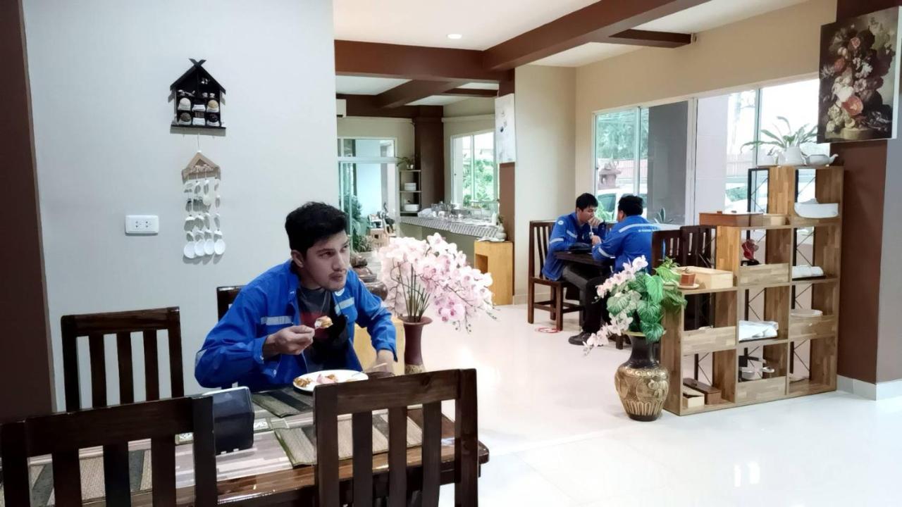 Hotel Ananya Residencia Chonburi Exterior foto